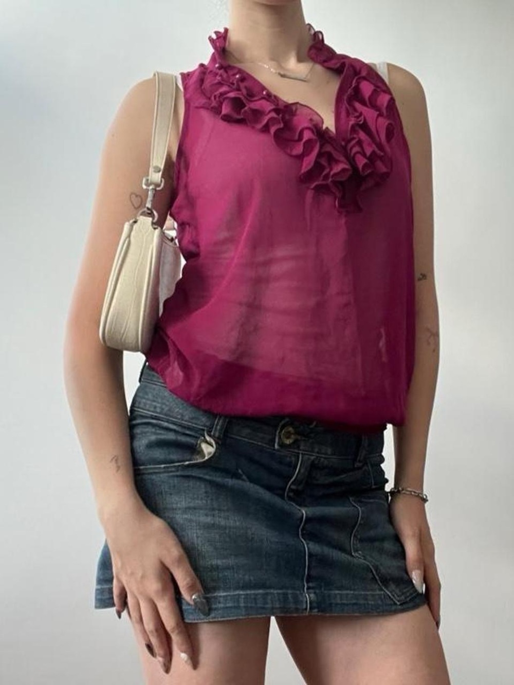 Size Small Sheer Sleeveless Magenta Top